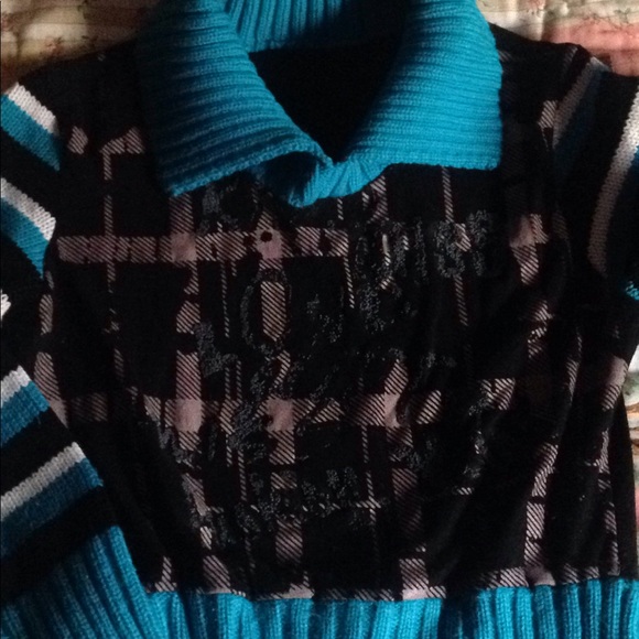 Sweater - Picture 2 of 2